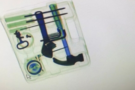 物流園智能化過(guò)程中，x光安檢機(jī)在里面扮演著怎樣的角色？